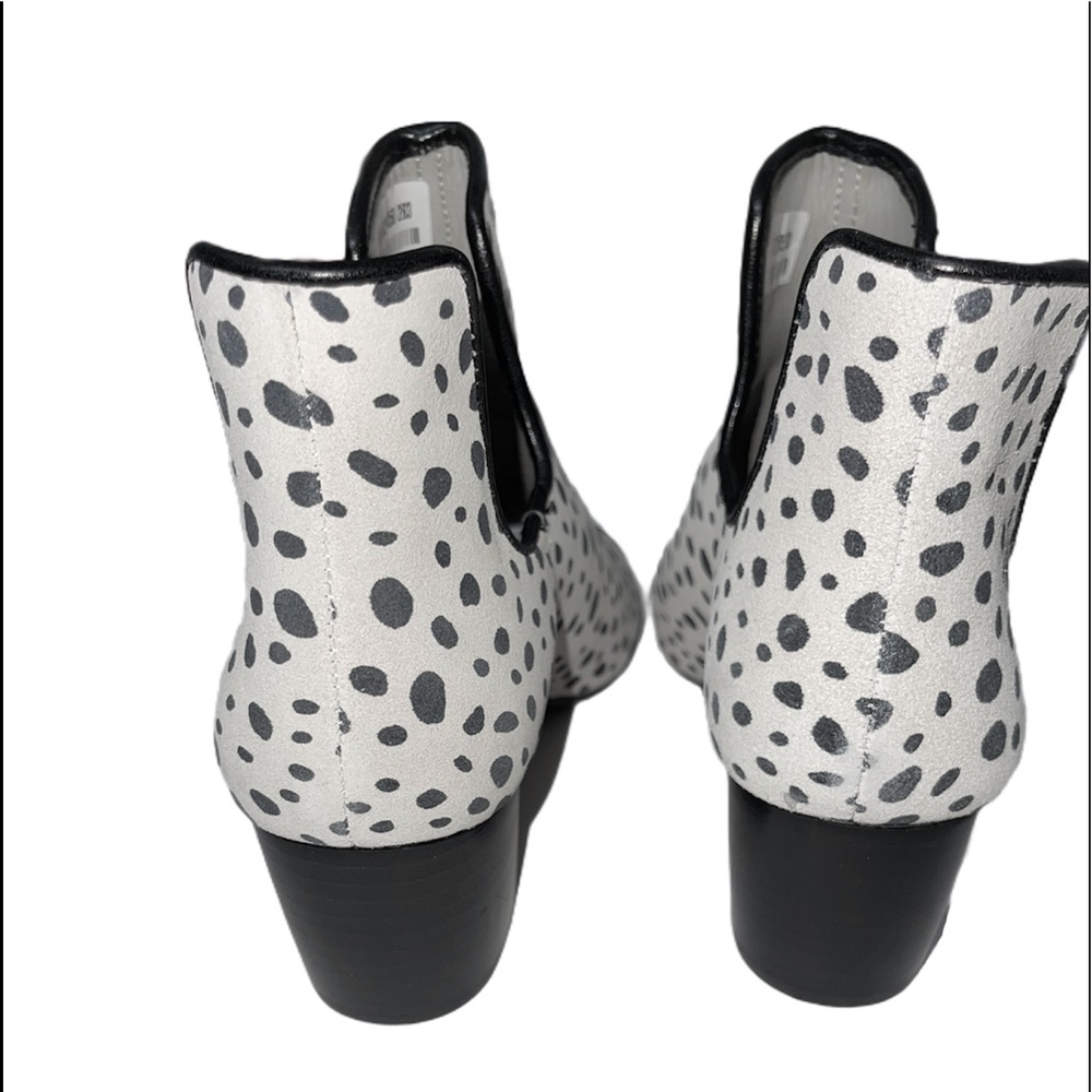 Lori Goldstein Peep Toe Booties Leopard 7.5M LOGO - Picture 5 of 7
